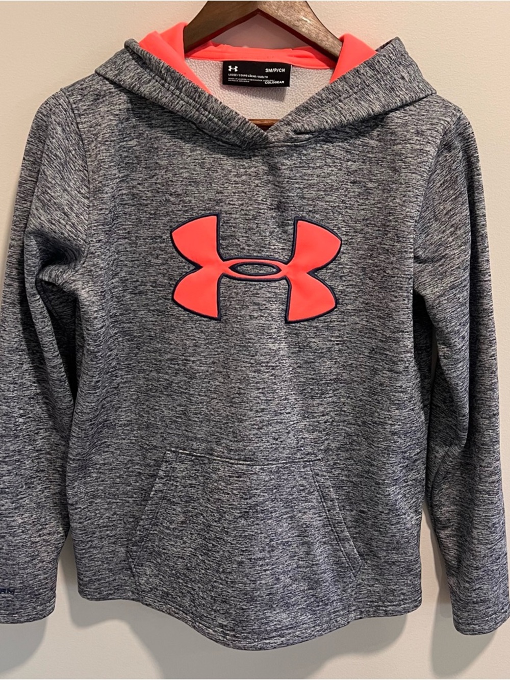 Women’s Small Under Armour Heather Gray Pullover with Bright Coral Lining
